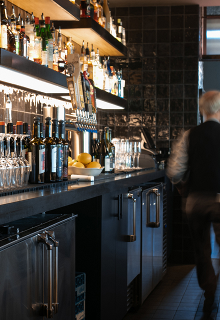 Valley Curio Hotel